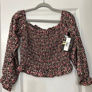 Cropped blouse from Chic Lifestyle Inc. size XL